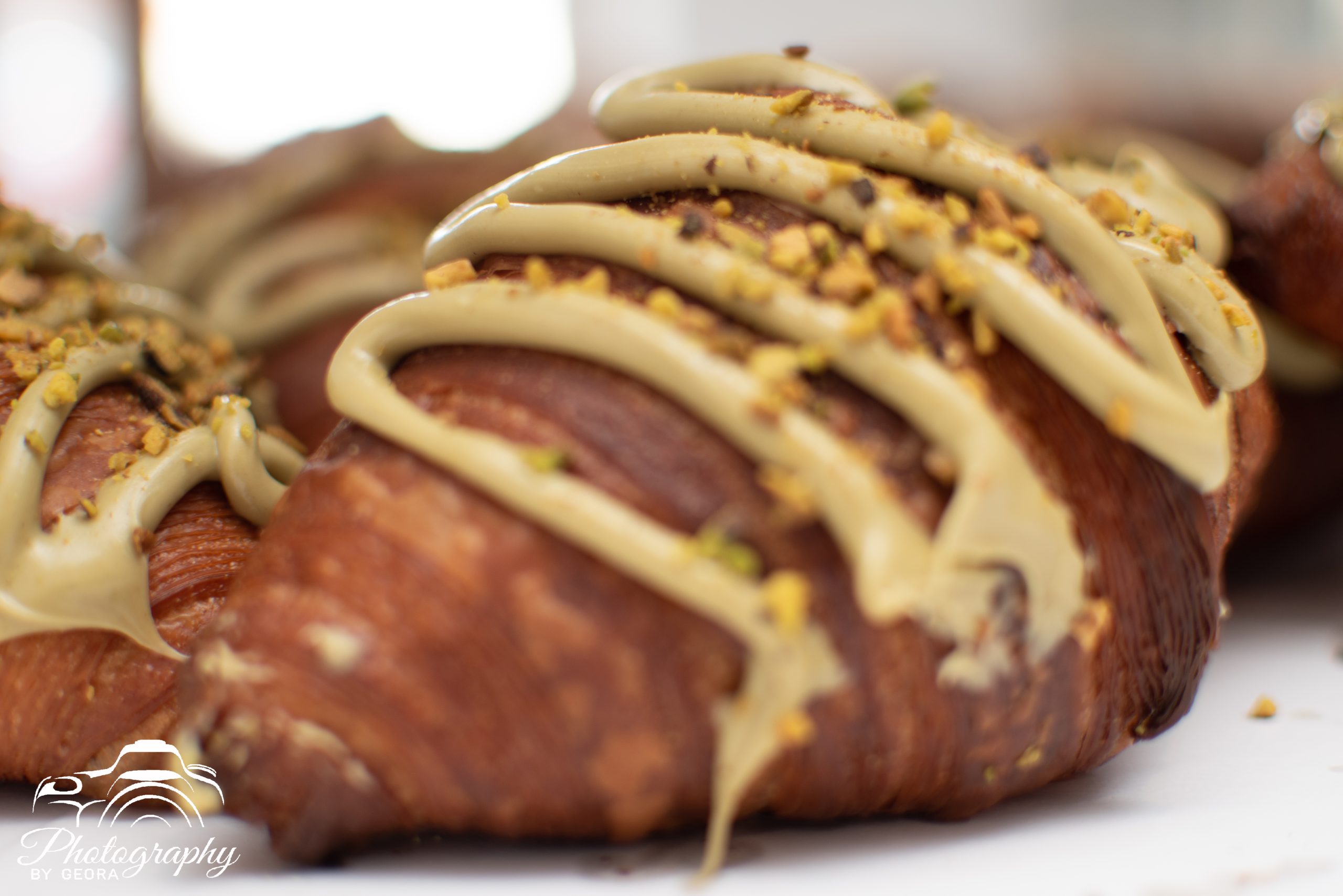 Croissant cu unt 